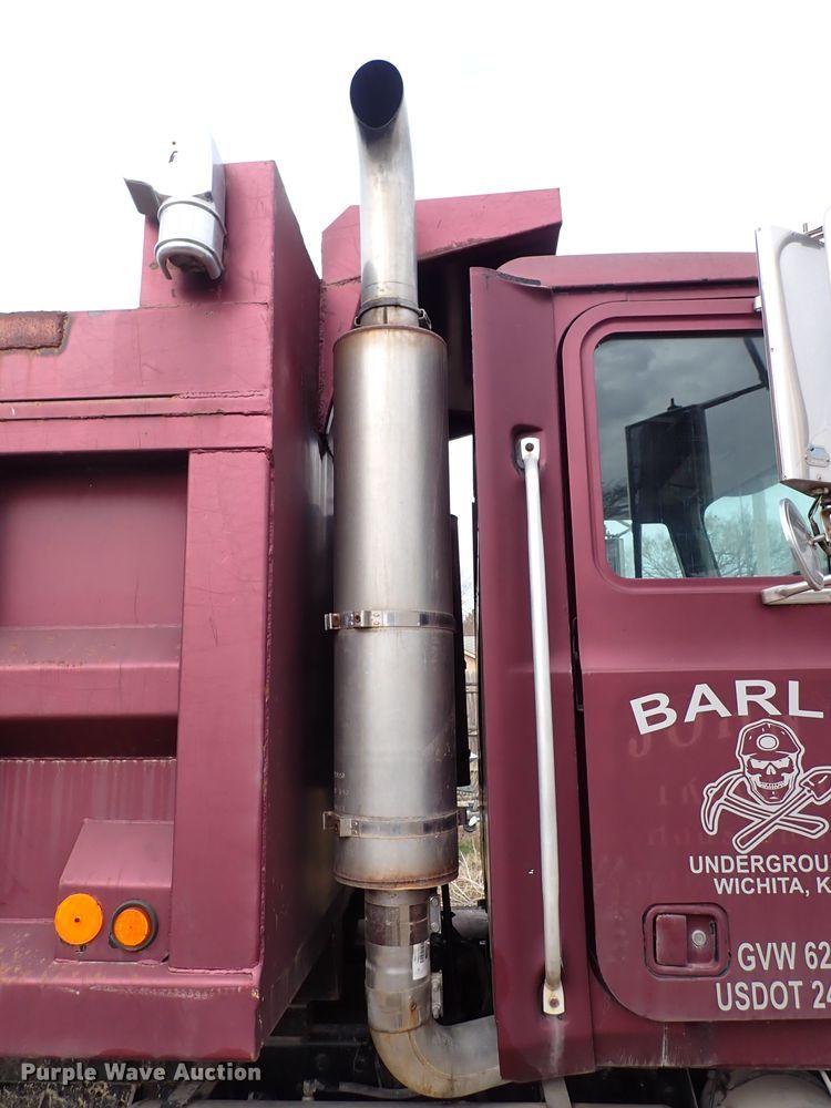 image for item DJ0226 1997 Mack CH613  dump truck