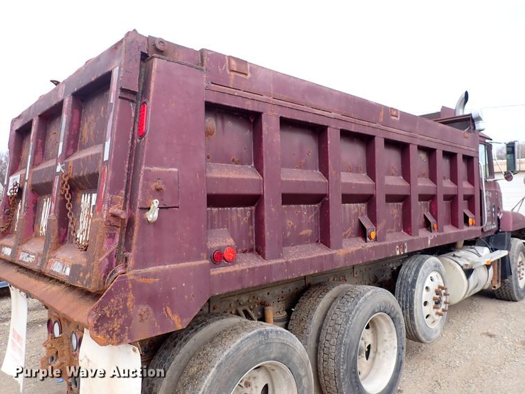 image for item DJ0226 1997 Mack CH613  dump truck