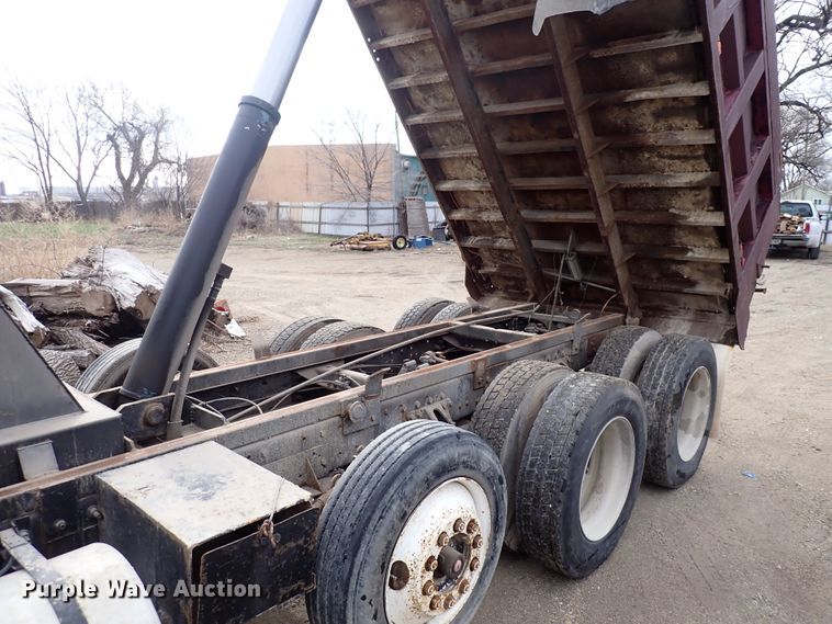 image for item DJ0226 1997 Mack CH613  dump truck