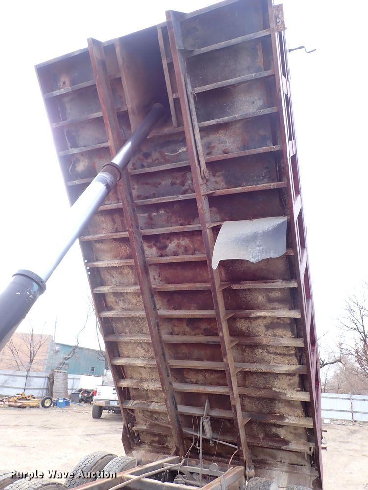 image for item DJ0226 1997 Mack CH613  dump truck