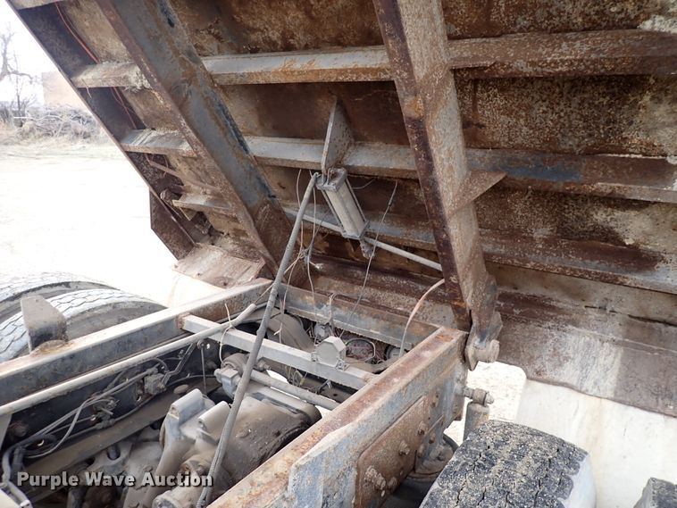 image for item DJ0226 1997 Mack CH613  dump truck