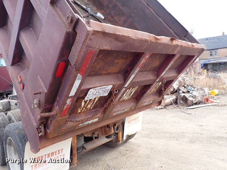 image for item DJ0226 1997 Mack CH613  dump truck