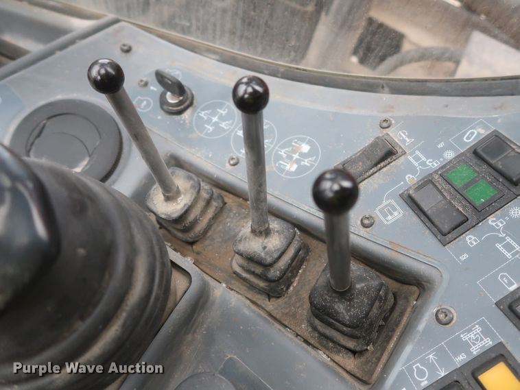 image for item DJ2386 2018 Sandvik Ranger DX800  rock pilot drill