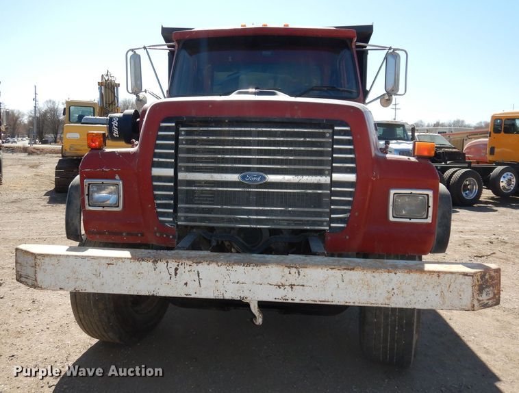 image for item DJ2886 1995 Ford L8000  dump truck