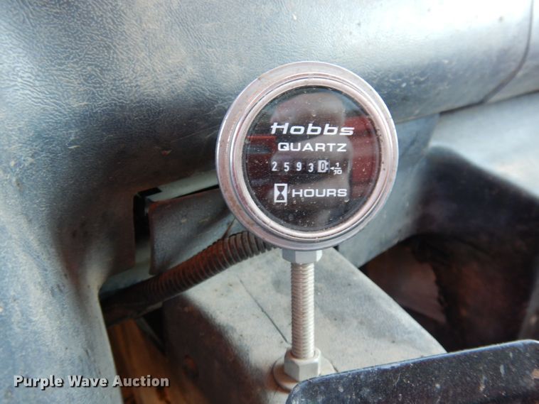 image for item DJ2886 1995 Ford L8000  dump truck