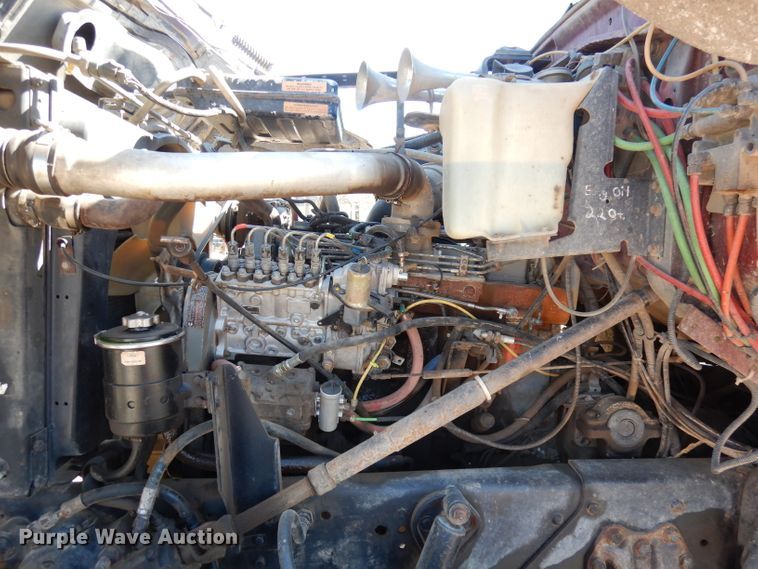 image for item DJ2886 1995 Ford L8000  dump truck