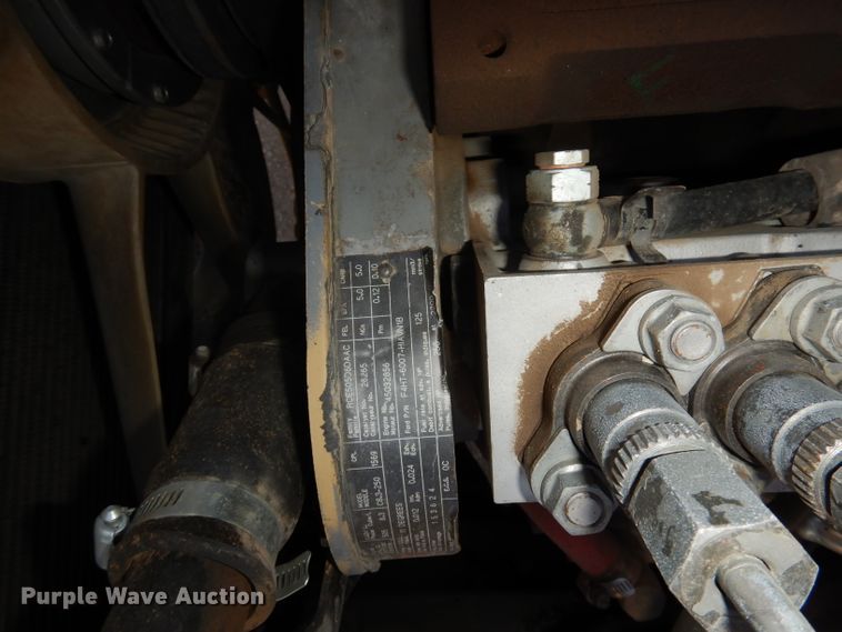 image for item DJ2886 1995 Ford L8000  dump truck