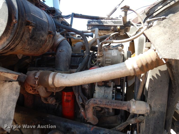 image for item DJ2886 1995 Ford L8000  dump truck