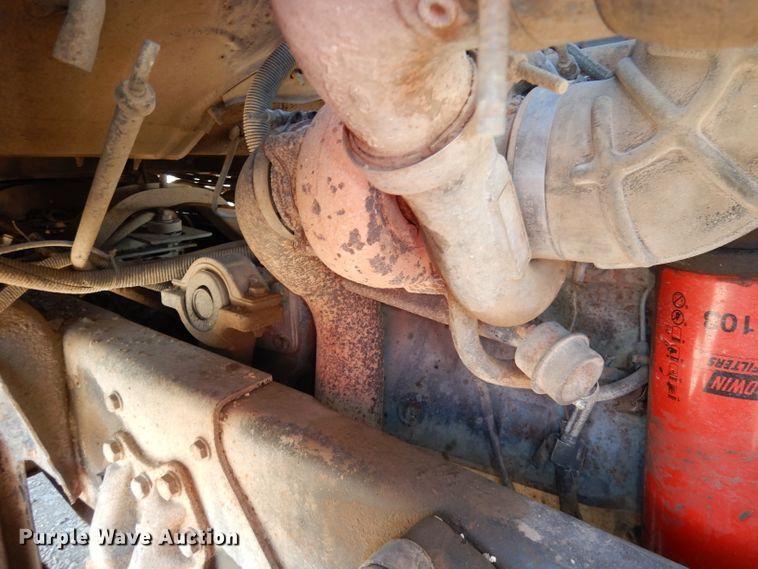 image for item DJ2886 1995 Ford L8000  dump truck