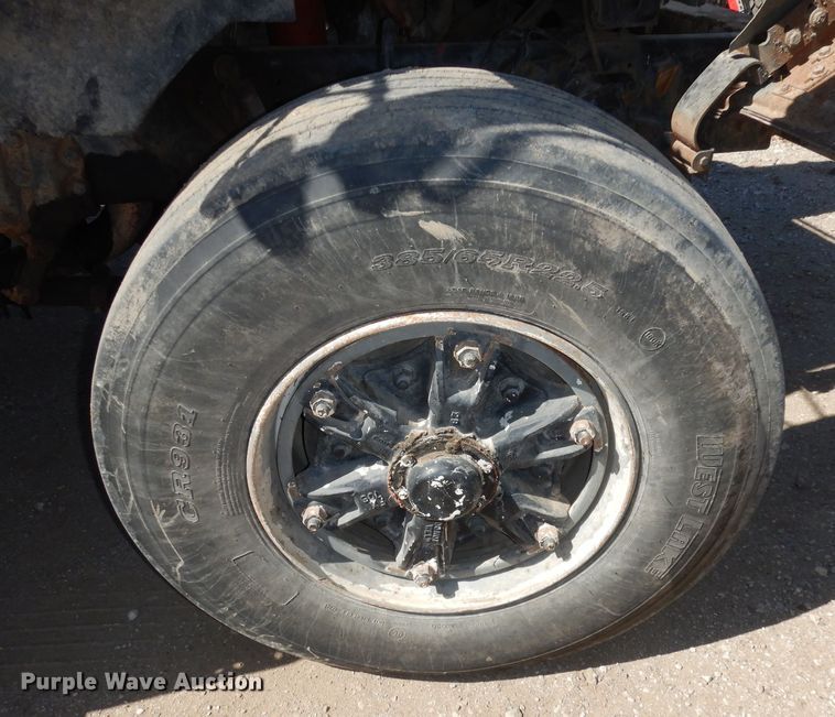 image for item DJ2886 1995 Ford L8000  dump truck