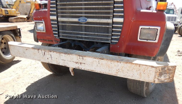 image for item DJ2886 1995 Ford L8000  dump truck