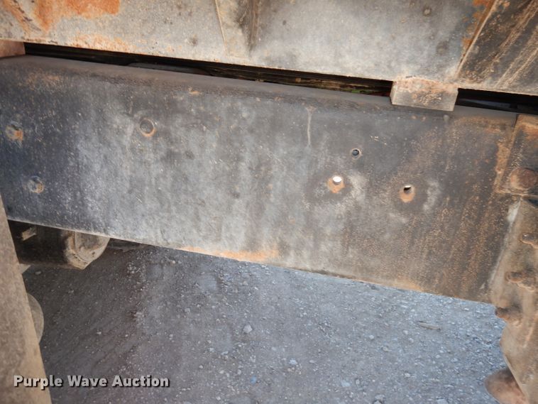 image for item DJ2886 1995 Ford L8000  dump truck