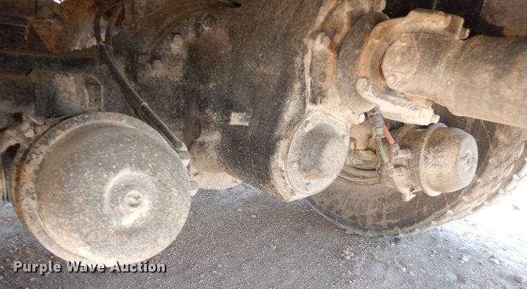 image for item DJ2886 1995 Ford L8000  dump truck