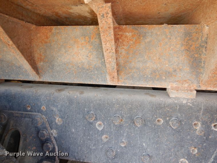 image for item DJ2886 1995 Ford L8000  dump truck