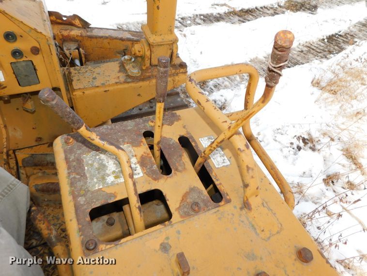 image for item DJ5944 1984 Komatsu D31P-17  dozer