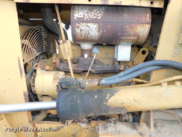 image for item DJ5944 1984 Komatsu D31P-17  dozer