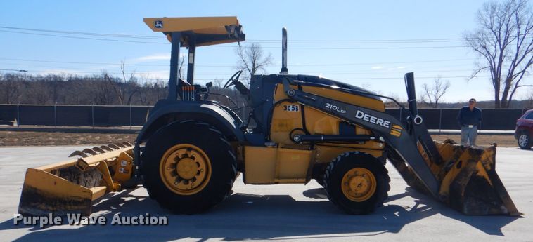 image for item DJ8709 2015 John Deere 210LEP  landscape tractor