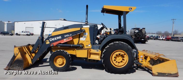 image for item DJ8709 2015 John Deere 210LEP  landscape tractor