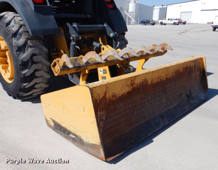 image for item DJ8709 2015 John Deere 210LEP  landscape tractor