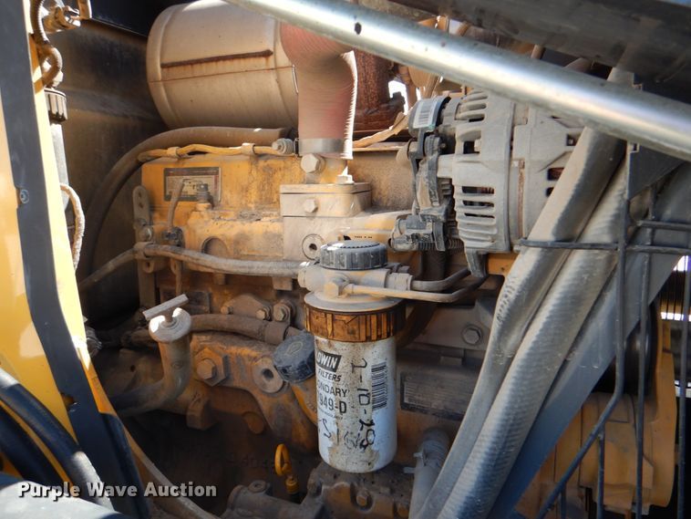 image for item DJ8709 2015 John Deere 210LEP  landscape tractor