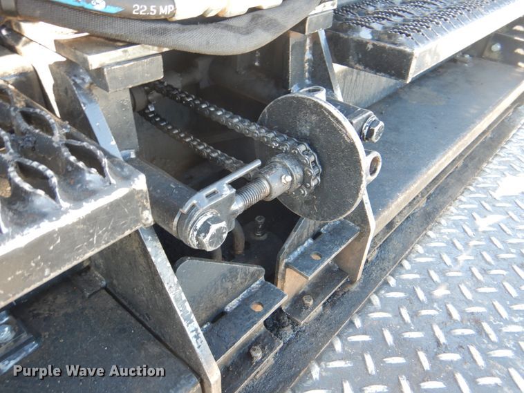 image for item DJ8711 2016 Lee Boy 8510C  paver