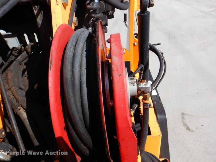 image for item DJ8711 2016 Lee Boy 8510C  paver