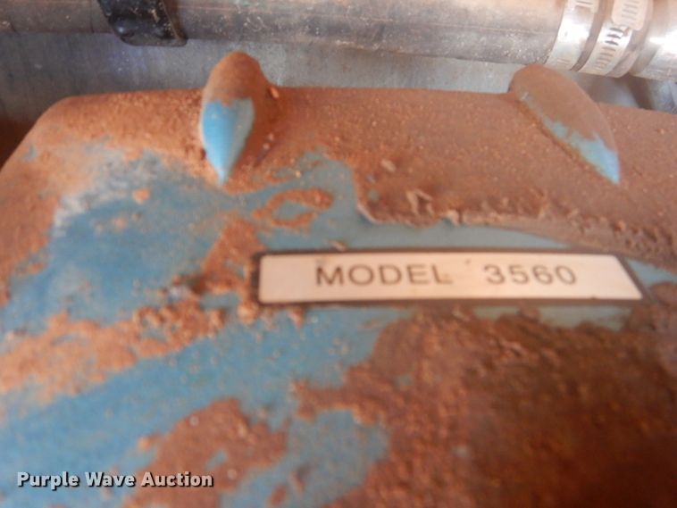 image for item DJ8828 2009 International 7600  hydrovac truck