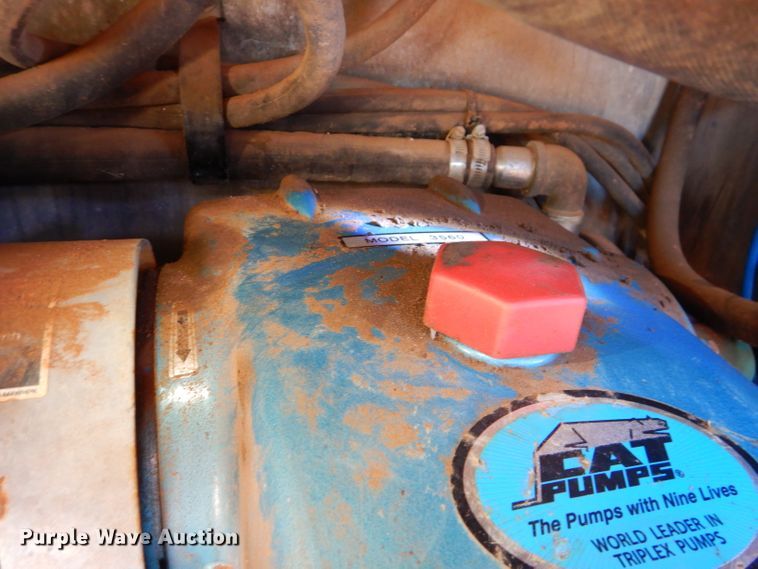 image for item DJ8828 2009 International 7600  hydrovac truck