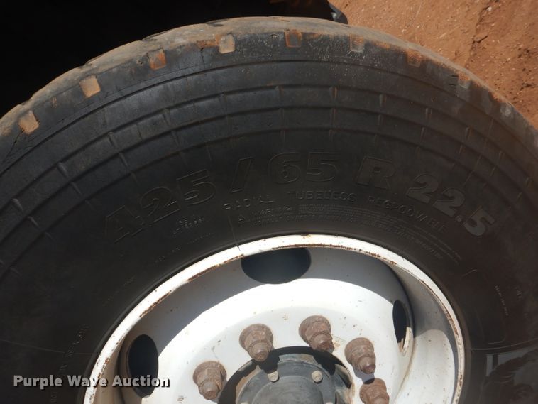 image for item DJ8828 2009 International 7600  hydrovac truck