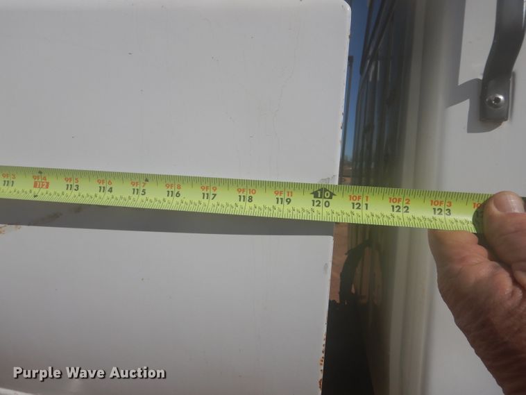 image for item DJ8829 1995 Ford LN8000  water truck