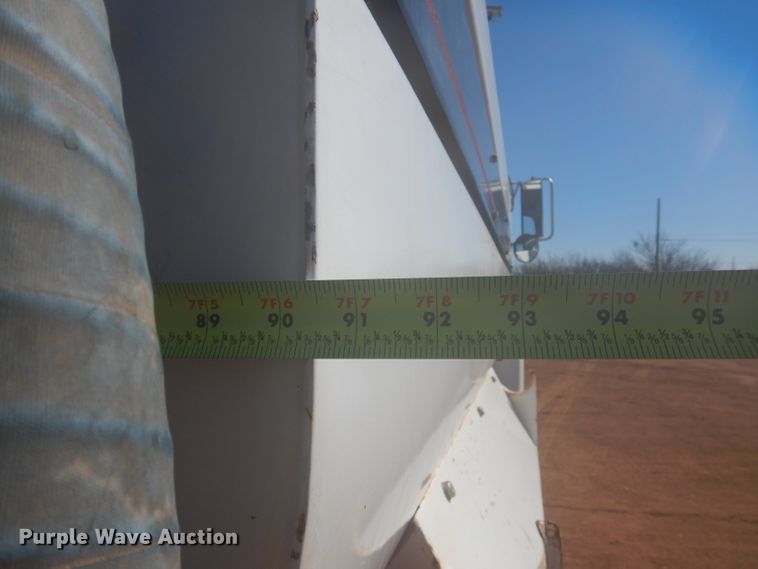 image for item DJ8829 1995 Ford LN8000  water truck