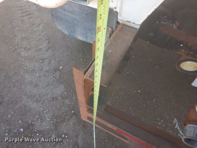 image for item DJ8829 1995 Ford LN8000  water truck