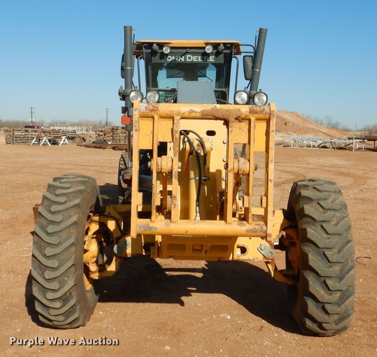 image for item DJ8832 2011 John Deere 770G  motor grader