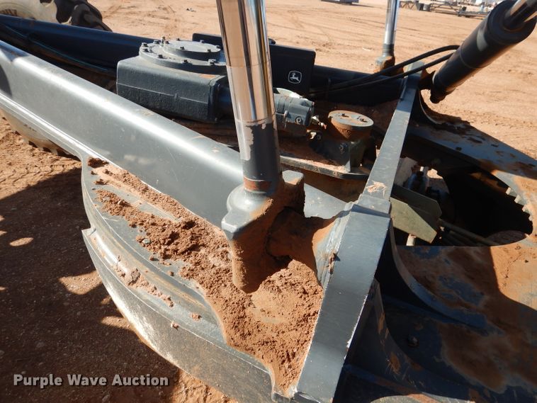 image for item DJ8832 2011 John Deere 770G  motor grader