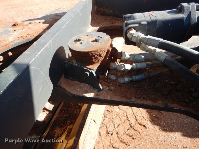 image for item DJ8832 2011 John Deere 770G  motor grader