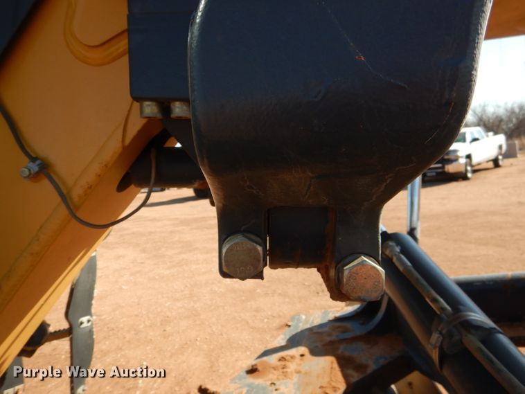 image for item DJ8832 2011 John Deere 770G  motor grader