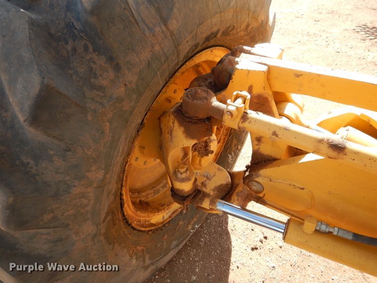 image for item DJ8832 2011 John Deere 770G  motor grader