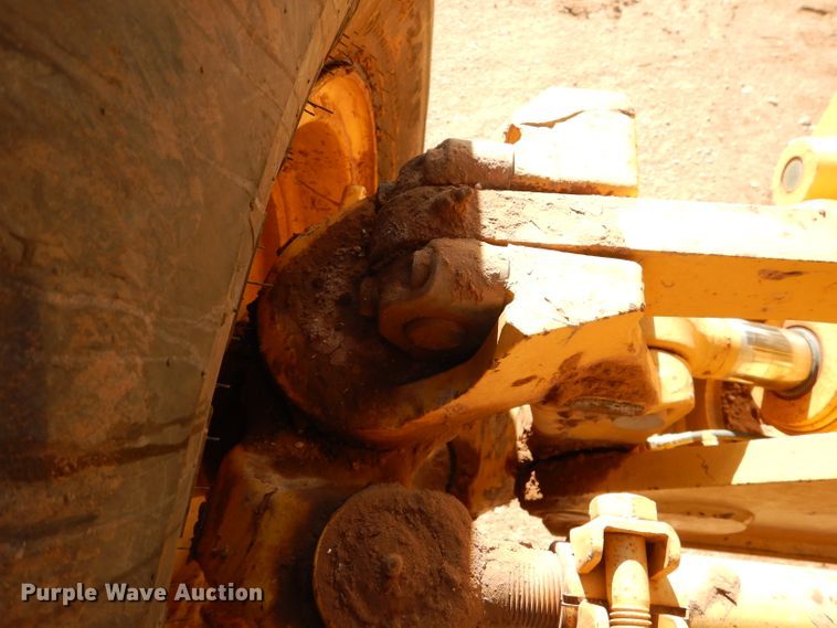 image for item DJ8832 2011 John Deere 770G  motor grader