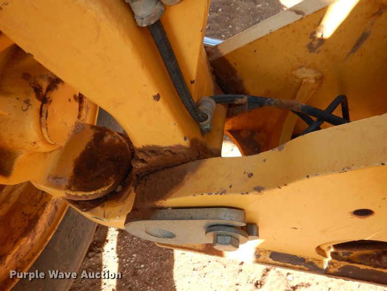 image for item DJ8832 2011 John Deere 770G  motor grader