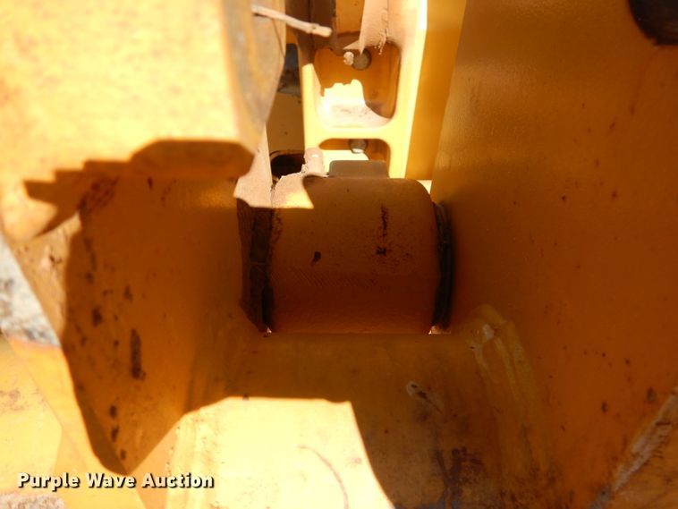 image for item DJ8832 2011 John Deere 770G  motor grader