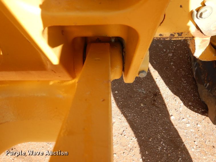 image for item DJ8832 2011 John Deere 770G  motor grader