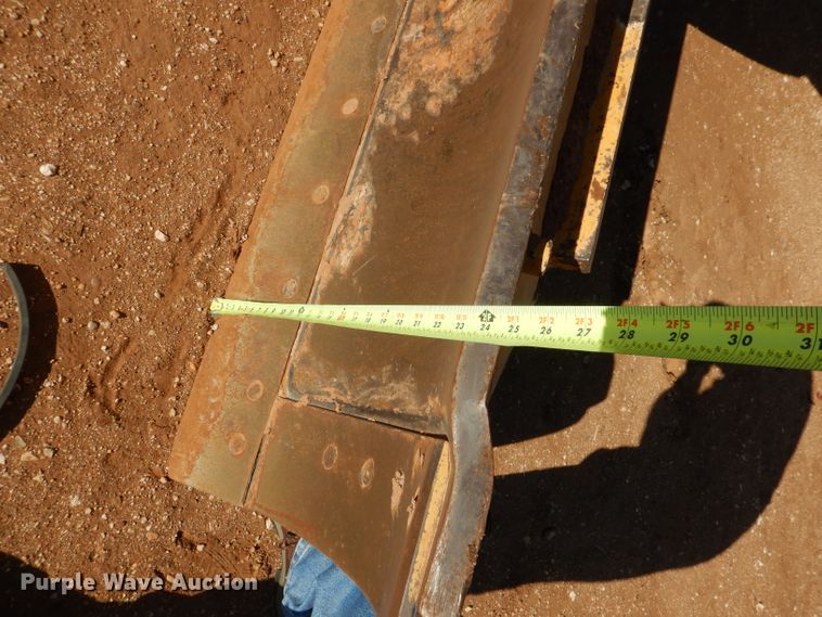 image for item DJ8832 2011 John Deere 770G  motor grader