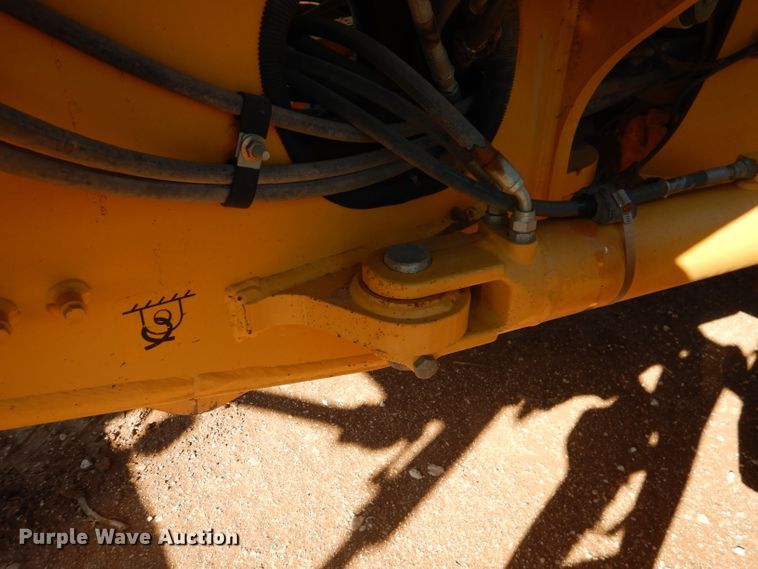 image for item DJ8832 2011 John Deere 770G  motor grader