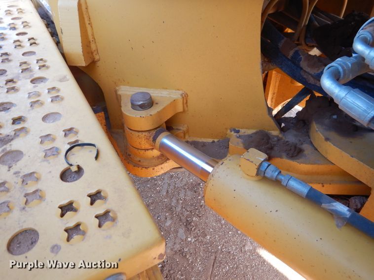 image for item DJ8832 2011 John Deere 770G  motor grader