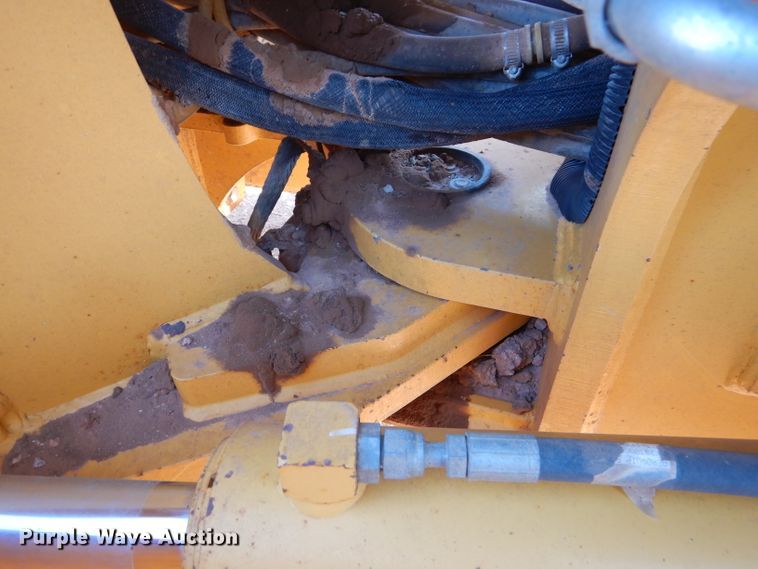 image for item DJ8832 2011 John Deere 770G  motor grader