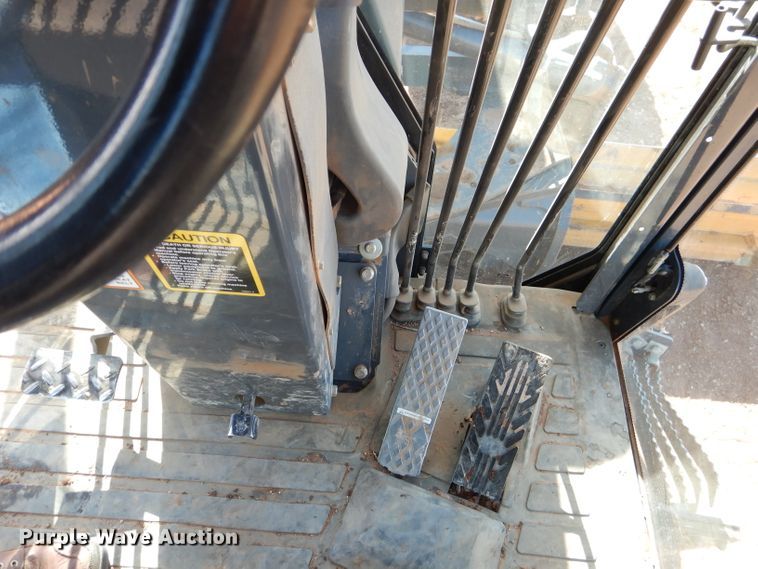 image for item DJ8832 2011 John Deere 770G  motor grader