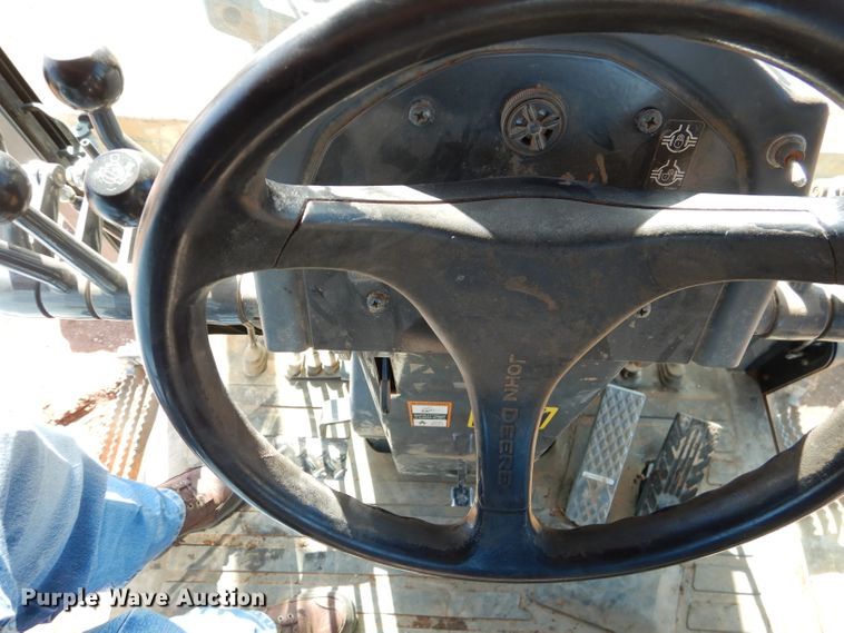 image for item DJ8832 2011 John Deere 770G  motor grader