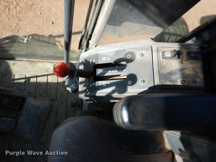 image for item DJ8832 2011 John Deere 770G  motor grader