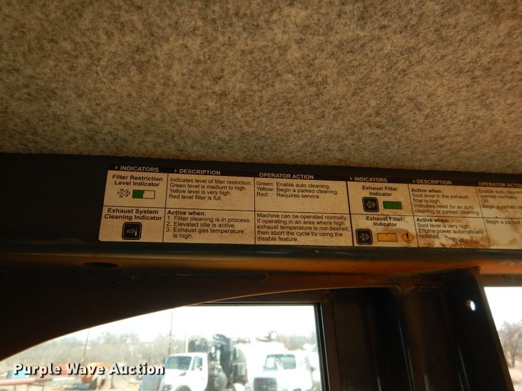 image for item DJ8832 2011 John Deere 770G  motor grader