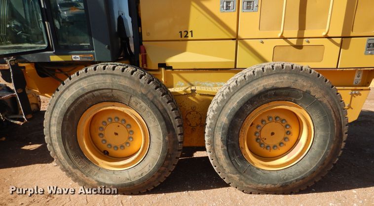 image for item DJ8832 2011 John Deere 770G  motor grader